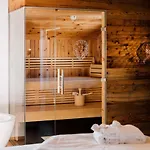 Ξενοδοχείο Der Loewe 4*