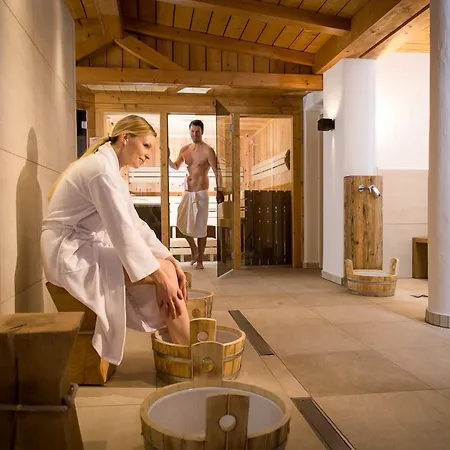 Hotel Der Löwe Lebe Frei 4*