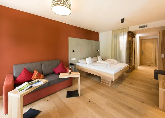 ホテル Der Loewe 4*