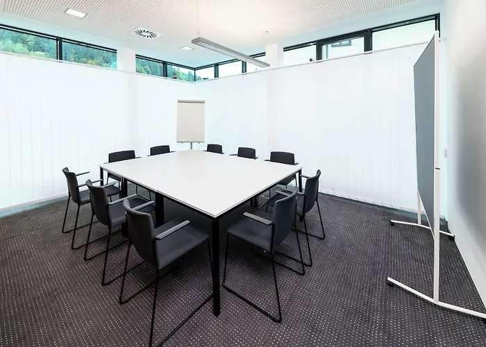 Otel Der Loewe Lebe Frei 4*